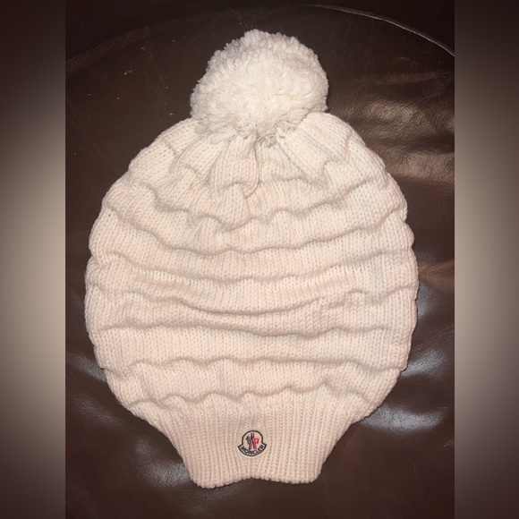 Moncler knitted wool 
beanie with Pom, $450 New Without Tags, One Size - Picture 1 of 11
